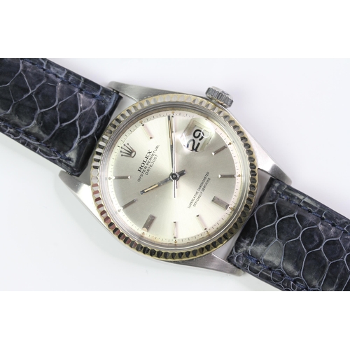 332 - ROLEX DATEJUST 1601 CIRCA 1969, circular sunburst silver dial with baton hour markers, date function... 