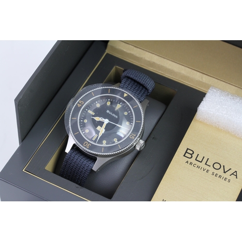 369 - NOS BULOVA MIL-SHIPS-W-2181 DIVE WATCH, circular black dial with dot hour markers, uni-directional b... 