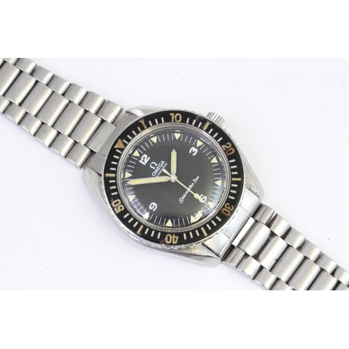 370 - VINTAGE OMEGA SEAMASTER 300 'STAR DIAL' 165.024 CIRCA 1964, circular black dial with triangular hour... 