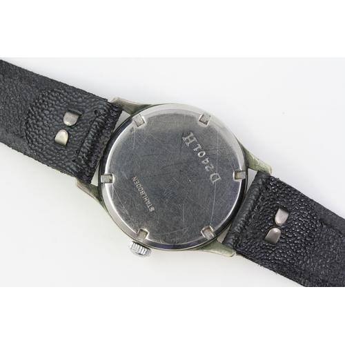 7 - VINTAGE ARSA DH WW2 MILITARY WATCH CIRCA 1945, circular black dial with arabic numeral hour markers,... 