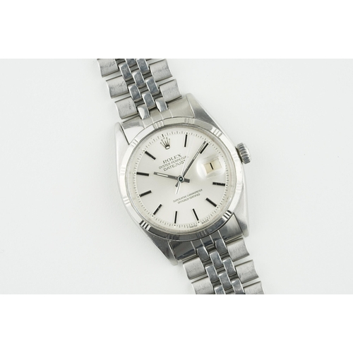 91 - ROLEX OYSTER PERPETUAL DATEJUST W/ BOX & SERVICE GUARANTEE PAPERS REF. 1603 CIRCA 1960S, circular si... 