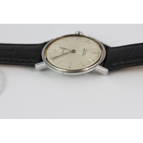 105 - *TO BE SOLD WITHOUT RESERVE* VINTAGE OMEGA SEAMASTER DE VILLE CIRCA 1960s, circular silver dial with... 