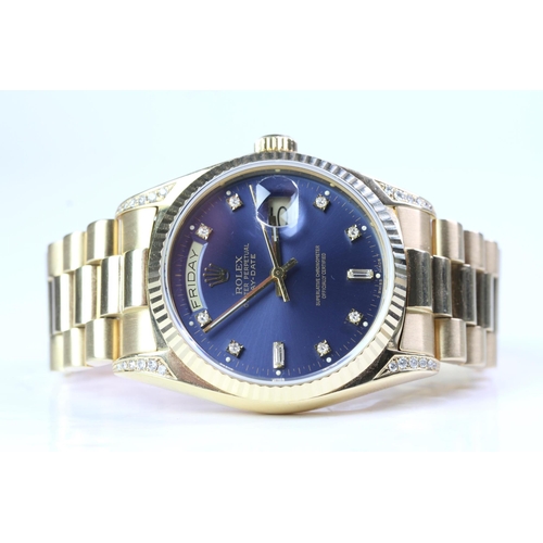 116 - 18CT ROLEX DAY DATE RARE DIAMOND DIAL WITH BOX CIRCA 1978, circular faded colour change sunburst blu... 