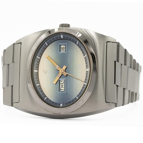 150 - GENTLEMAN'S ZODIAC SST AUTOMATIC 36000 HI-BEAT ON BRACELET, 862 967, CIRCA. 1975, 35.5MM CASE, oval ... 