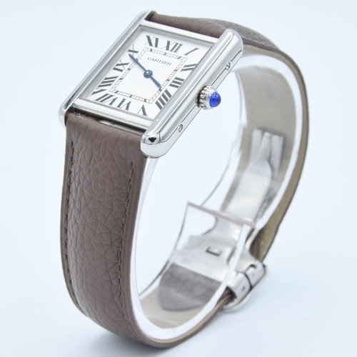 164 - CARTIER LADIES SIZE TANK SOLO MODEL 2716 IN STAINLESS STEEL WITH DEPLOYMENT BUCKLE & BOX DATED 2005.... 