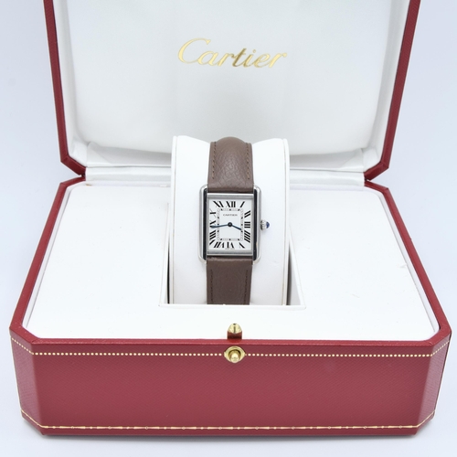 164 - CARTIER LADIES SIZE TANK SOLO MODEL 2716 IN STAINLESS STEEL WITH DEPLOYMENT BUCKLE & BOX DATED 2005.... 