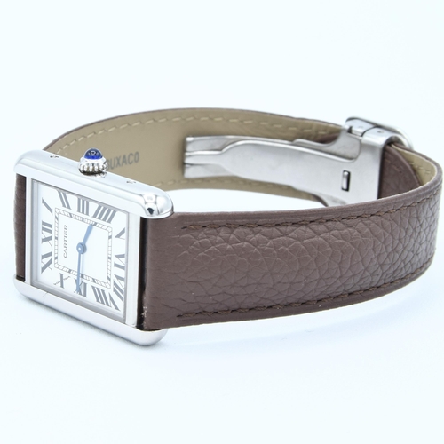 164 - CARTIER LADIES SIZE TANK SOLO MODEL 2716 IN STAINLESS STEEL WITH DEPLOYMENT BUCKLE & BOX DATED 2005.... 