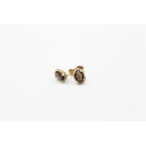 1075 - 3 x 9ct gold paired gemstone stud earrings inc. sapphire, amethyst & smoky quartz (2.1g)