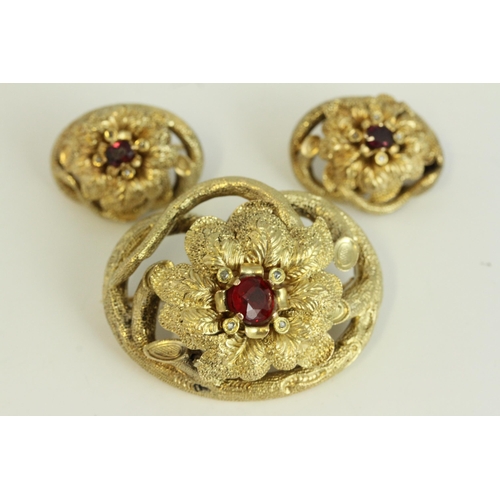 1507 - Antique high carat gold 1858 russian diamond and garnet jewellery suite. Marked with russian marks 5... 