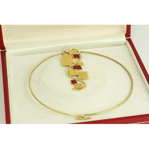 1511 - Vintage designer and enamel modernist 9ct gold heavy collar necklace set in solid 9ct gold fully hal... 