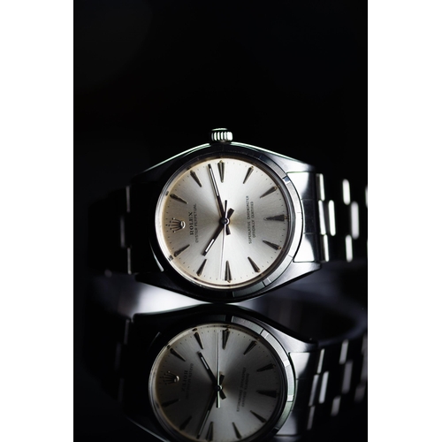 26 - VINTAGE ROLEX OYSTER PERPETUAL 1003 CIRCA 1961, circular silver dial with baton hour markers, 34mm s... 