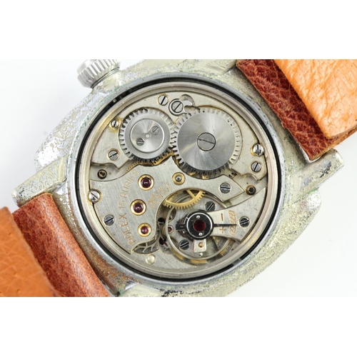 3 - RARE VINTAGE ROLEX SPEED KING GILT DIAL REFERENCE 2081 CIRCA 1939, circular black dial, subsidiary s... 