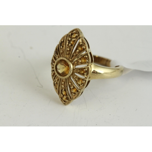 1118 - Fine 9ct gold and citrine ring, set in 9ct gold with citrine stones. The head of the ring measures 2... 