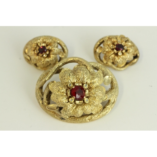 1507 - Antique high carat gold 1858 russian diamond and garnet jewellery suite. Marked with russian marks 5... 