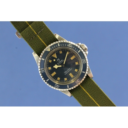 30 - VERY RARE TUDOR SUBMARINER MARINE NATIONALE REF 94010 CIRCA 1978, circular blue dial with patina hou... 