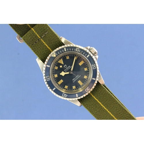 30 - VERY RARE TUDOR SUBMARINER MARINE NATIONALE REF 94010 CIRCA 1978, circular blue dial with patina hou... 