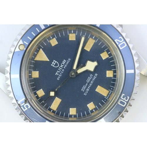 30 - VERY RARE TUDOR SUBMARINER MARINE NATIONALE REF 94010 CIRCA 1978, circular blue dial with patina hou... 