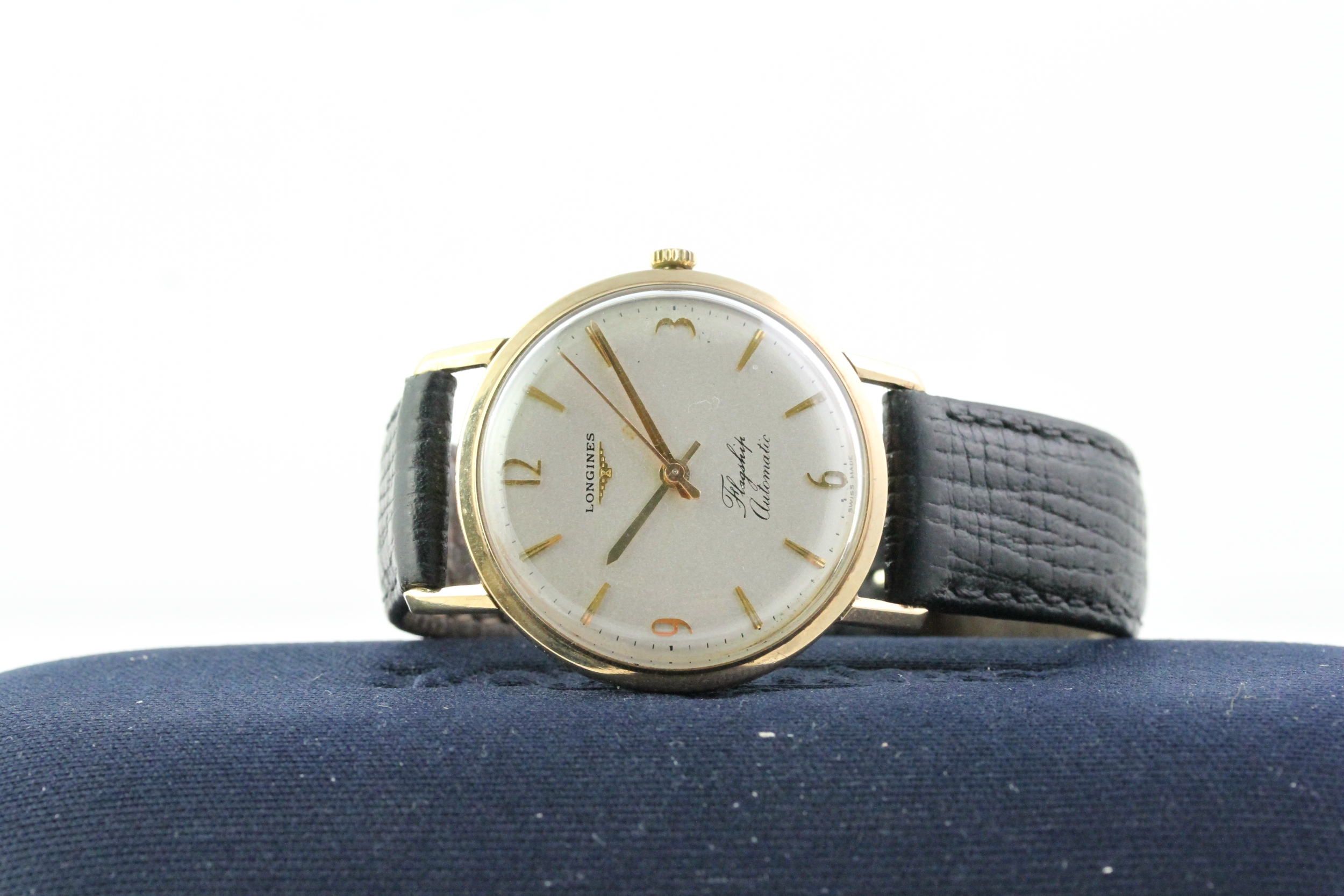 9CT VINTAGE LONGINES FLAGSHIP 3403 WITH LONGINES POUCH circular