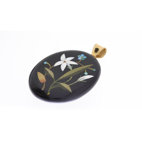 1285 - Antique gold pietra dura pendant set with a yellow gold bale . The pendant measures 6cm x 3.5cm wide... 