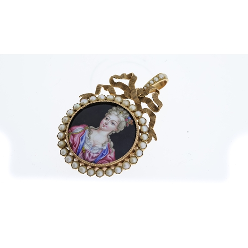 1292 - Antique 18ct gold natural seedpearls and enamel miniature locket pendant brooch . Set in 18ct gold. ... 