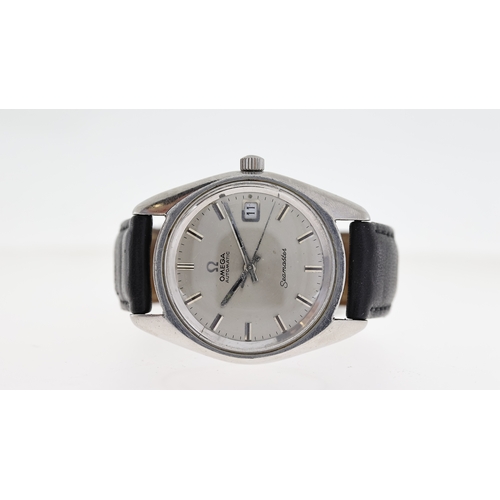 18 - VINTAGE OMEGA SEAMASTER AUTOMATIC 166.067 CIRCA 1971, circular silver dial with baton hour markers, ... 