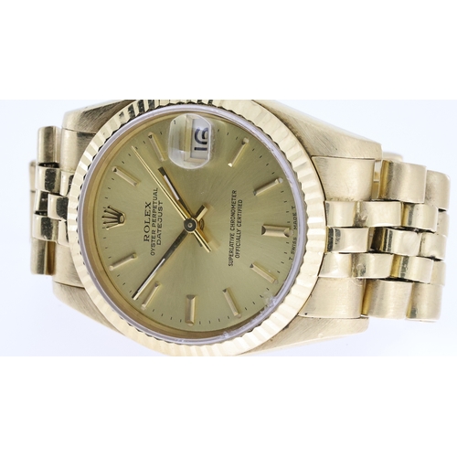 45 - 18CT LADIES ROLEX DATEJUST CIRCA 1986, circular champagne dial with baton hour markers, date apertur... 