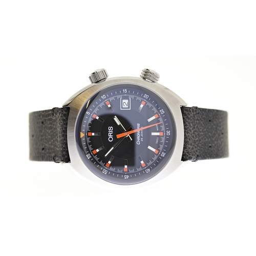 1 - ORIS CHRONORIS AUTOMATIC WITH BOX AND GUARANTEE, circular black dial with baton orange hour markers,... 