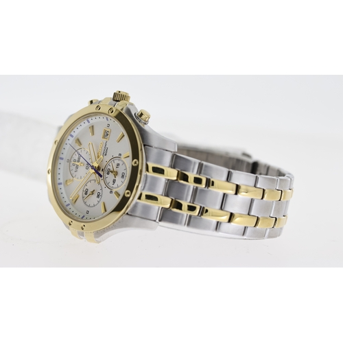 213 - *TO BE SOLD WITHOUT RESERVE* SEIKO CHRONOGRAPH WITH BOX AND GUARANTEE, circular silver dial with bat... 