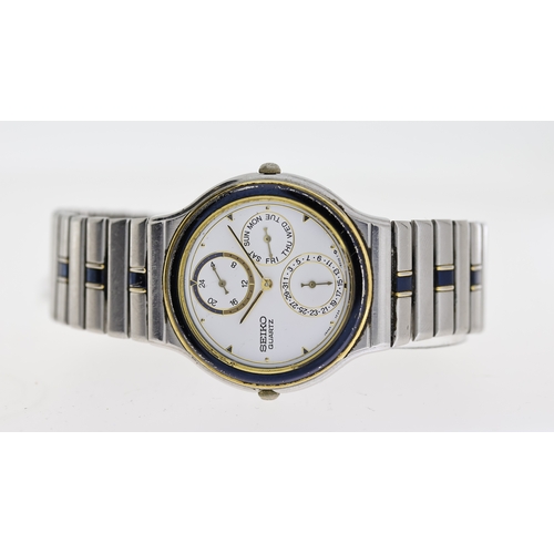 216 - *TO BE SOLD WITHOUT RESERVE* SEIKO 7F24-6010 CALENDAR QUARTZ WITH BOX, circular white dial, calendar... 