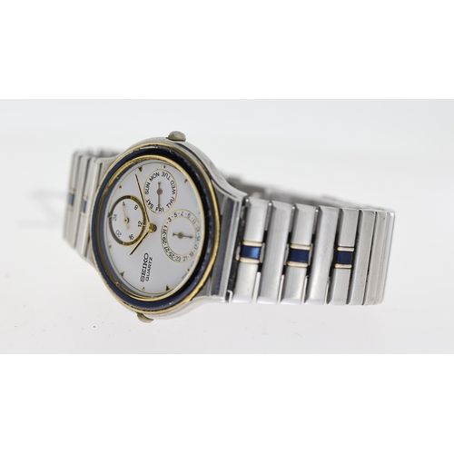 216 - *TO BE SOLD WITHOUT RESERVE* SEIKO 7F24-6010 CALENDAR QUARTZ WITH BOX, circular white dial, calendar... 