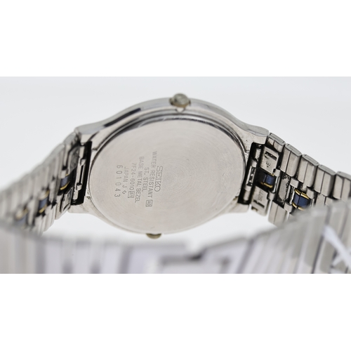 216 - *TO BE SOLD WITHOUT RESERVE* SEIKO 7F24-6010 CALENDAR QUARTZ WITH BOX, circular white dial, calendar... 