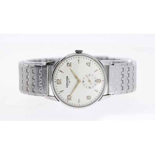 232 - ***TO BE SOLD WITHOUT RESERVE*** LONGINES WATCH W/BOX, approx 32mm dial, seconds subdial, manual win... 