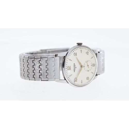 232 - ***TO BE SOLD WITHOUT RESERVE*** LONGINES WATCH W/BOX, approx 32mm dial, seconds subdial, manual win... 