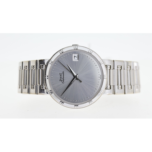 33 - 18CT PIAGET AUTOMATIC BOX AND PAPERS 1991 REFERENCE 15923, circular sunburst silver dial, date apert... 