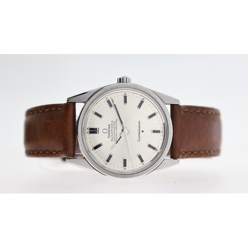 58 - OMEGA CONSTELLATION AUTOMATIC REFERENCE 167.021 CIRCA 1966, circular sunburst silver dial with baton... 