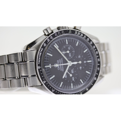 65 - OMEGA SPEEDMASTER PROFESSIONAL MOONWATCH CIRCA 2005, circular black dial with baton hour markers, ch... 