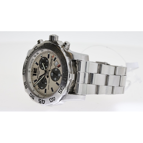 78 - BREITLING COLT CHRONOGRAPH II REFERENCE A73387, circuler silver dial with baton hour markers, chrono... 