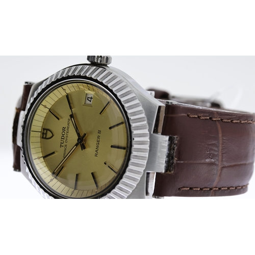 82 - VINTAGE TUDOR RANGER II REFERENCE 9111/01, circular champagne dial with baton hour markers, quickset... 