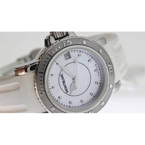 85 - MONTBLANC MOTHER OF PEARL QUARTZ WATCH, circular mother of pearl dial with dot hour markers, date ap... 