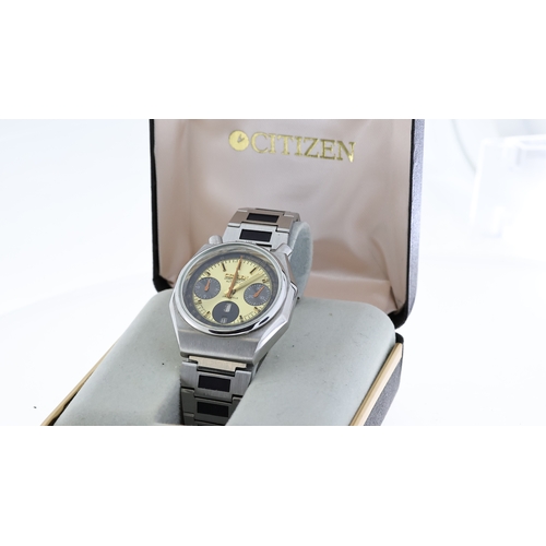 9 - CITIZEN BULLHEAD CHRONOGRAPH AUTOMATIC WITH BOX, circular gold dial with baton hour markers, chronog... 