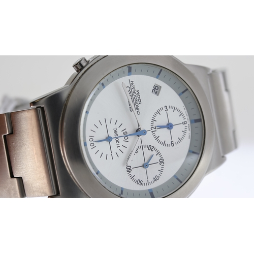 357 - SEIKO CHRONOGRAPH QUARTZ REF 7T92-0DA0, circular silver dial with blue baton hour markers, chronogra... 