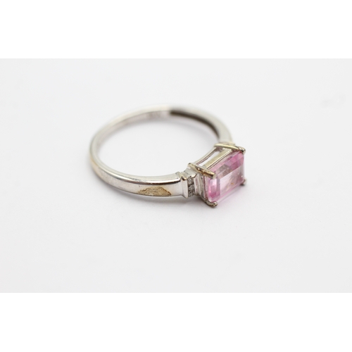 1044 - 9ct White Gold Pink Topaz And Diamond Dress Ring (1.8g)