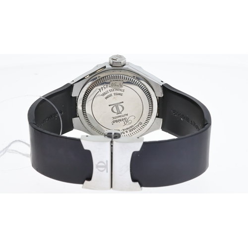 153 - BAUME & MERCIER RIVIERA AUTOMATIC REF 65625, approx 38mm black dial, round hour markers, date apertu... 