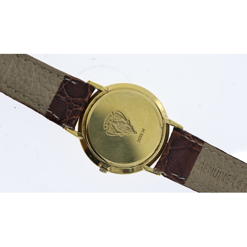 211 - GUCCI REF 3000 M, approx 32mm gold dial, gold plated bezel engraved with Roman Numeral hour markers,... 