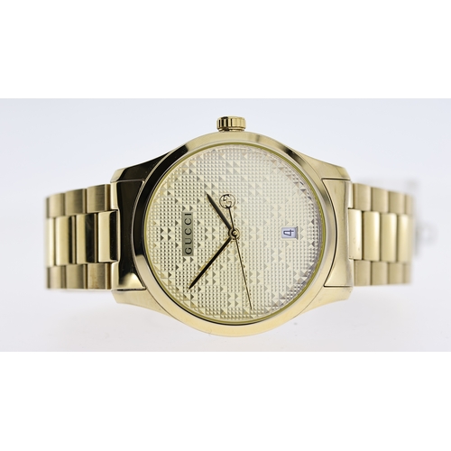 226 - GUCCI REF 126.4 W/BOX, approx 37mm patterned gold dial, date aperture at 6 o'clock, gold plated beze... 