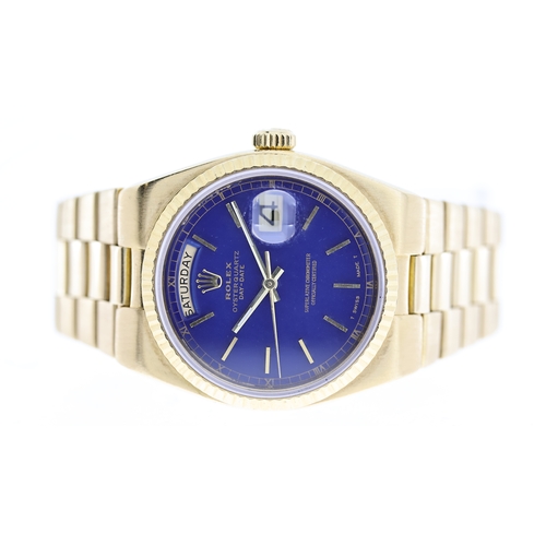 60 - RARE 18CT ROLEX OYSTERQUARTZ DAY-DATE REFERENCE 19018 WITH BOX, blue dial with gold hour markers, ou... 