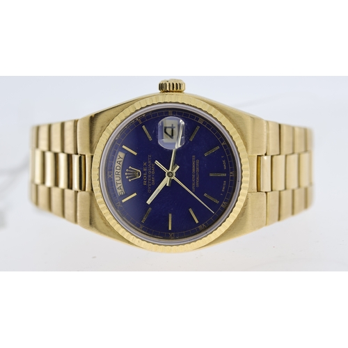 60 - RARE 18CT ROLEX OYSTERQUARTZ DAY-DATE REFERENCE 19018 WITH BOX, blue dial with gold hour markers, ou... 