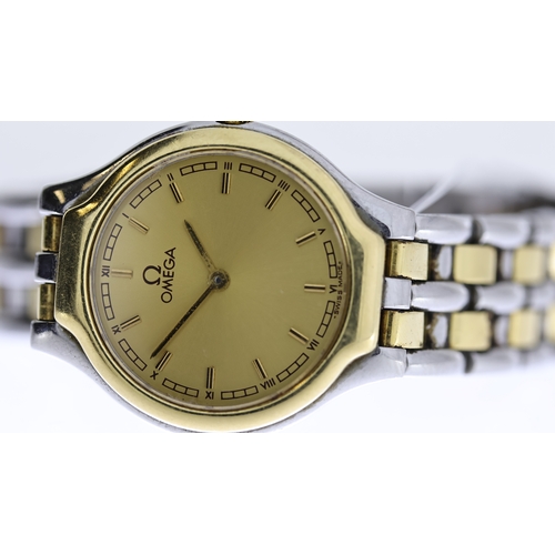 91 - LADIES OMEGA QUARTZ WRISTWATCH, circular champagne dial with baton hour markers, approx 23mm steel a... 