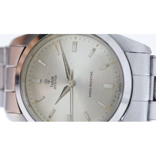 99 - VINTAGE TUDOR OYSTER REFERENCE 7934 CIRCA 1964, circular silver dial with baton hour markers, Tudor ... 