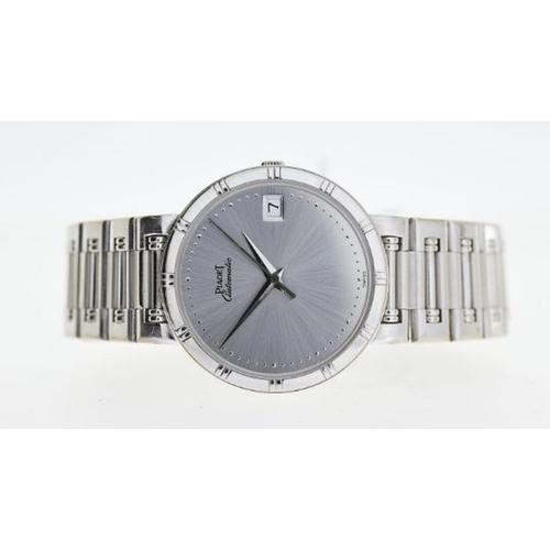 289 - 18CT PIAGET AUTOMATIC BOX AND PAPERS 1991 REFERENCE 15923, circular sunburst silver dial, date apert... 